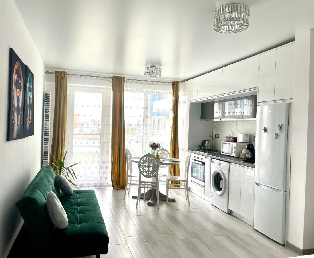 Appartamento Dominic 2 Beds 1 Sofa Parking Pool Apartament By Alezzi Nord10 Năvodari Esterno foto