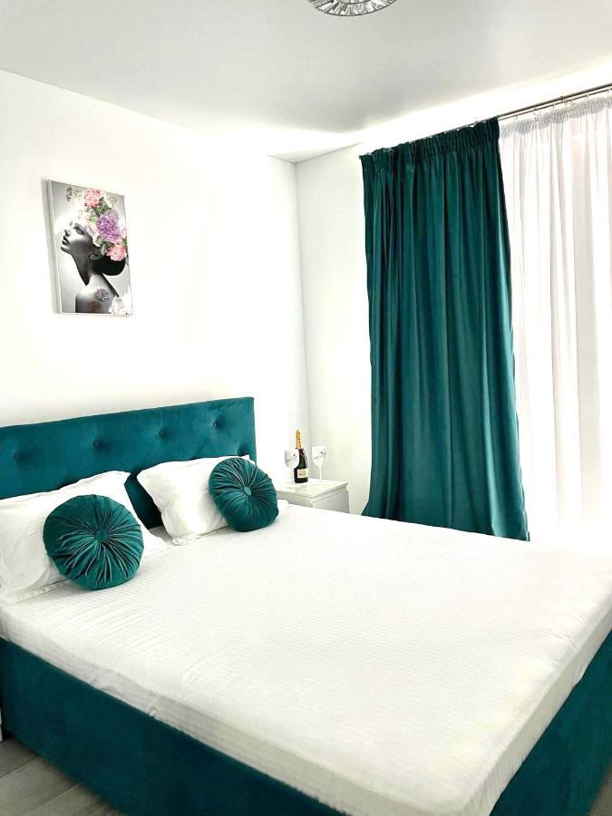 Appartamento Dominic 2 Beds 1 Sofa Parking Pool Apartament By Alezzi Nord10 Năvodari Esterno foto